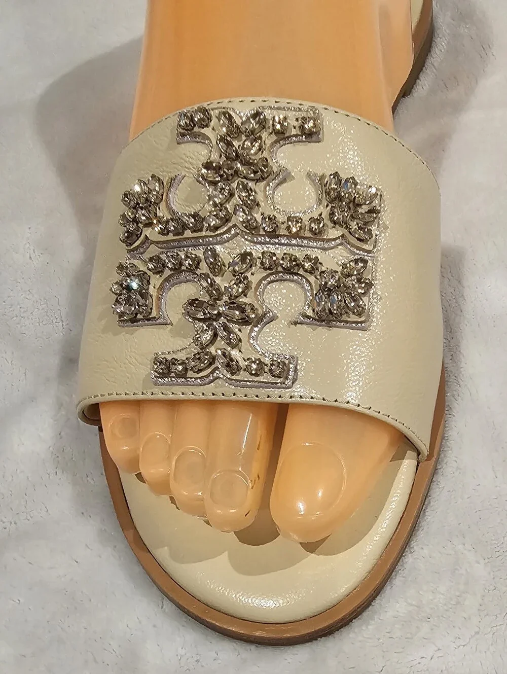 Tory Burch Embellished Ivory Slide Sandals - Women's Fashion Slides- Size 6